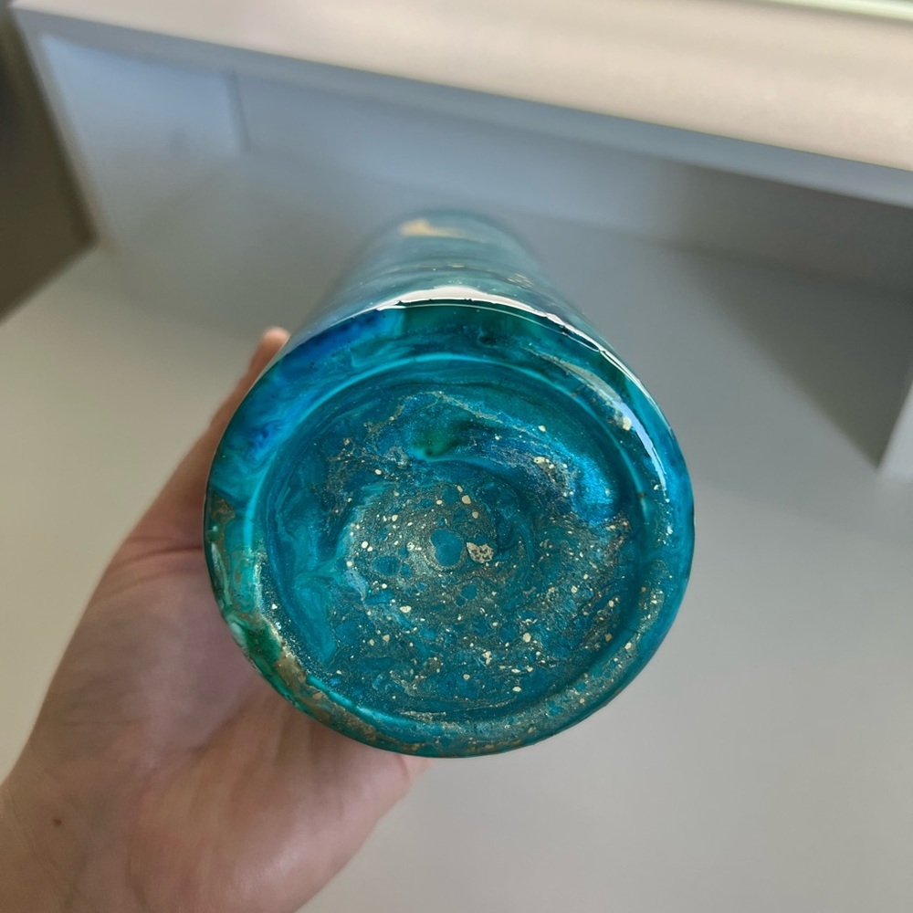 Teal and Gold Monogram 20oz Tumbler Featuring The Initial “A” - Picture 6 of 6